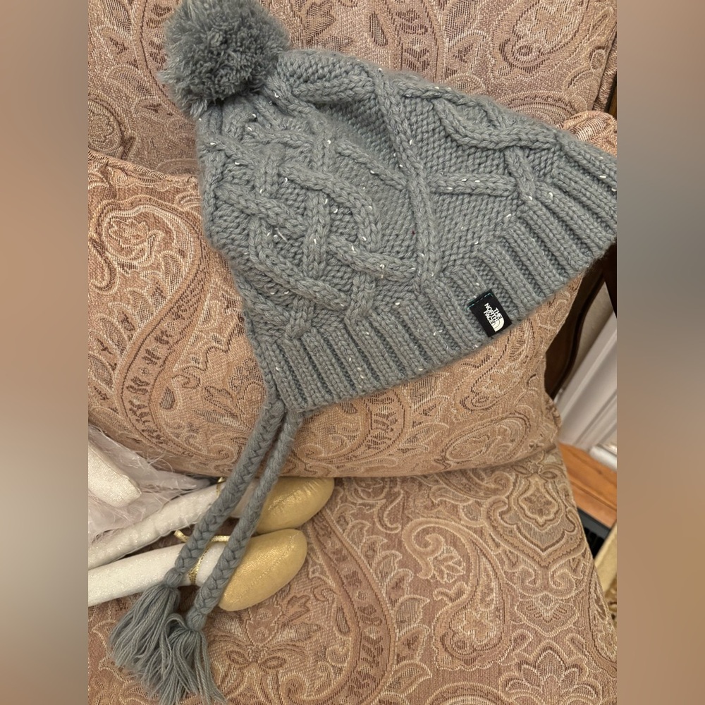 The North Face Gray Cable‎ Knit Beanie